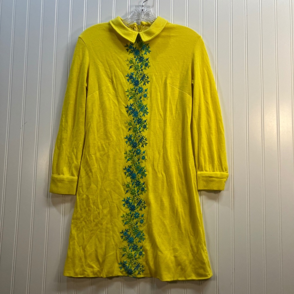 VTG Cracker Barrel Yellow Embroidered Shift Dress Mod 60s 70s Petite 9 Jan Brady